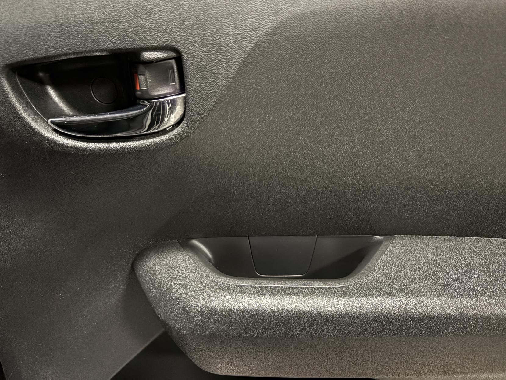 Toyota AYGO 1.0 VVT-i x-trend Funroof 5dr Petrol x-shift Euro 6 (71 ps)