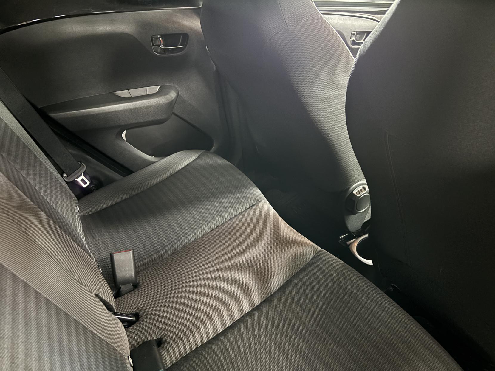 Toyota AYGO 1.0 VVT-i x-trend Funroof 5dr Petrol x-shift Euro 6 (71 ps)