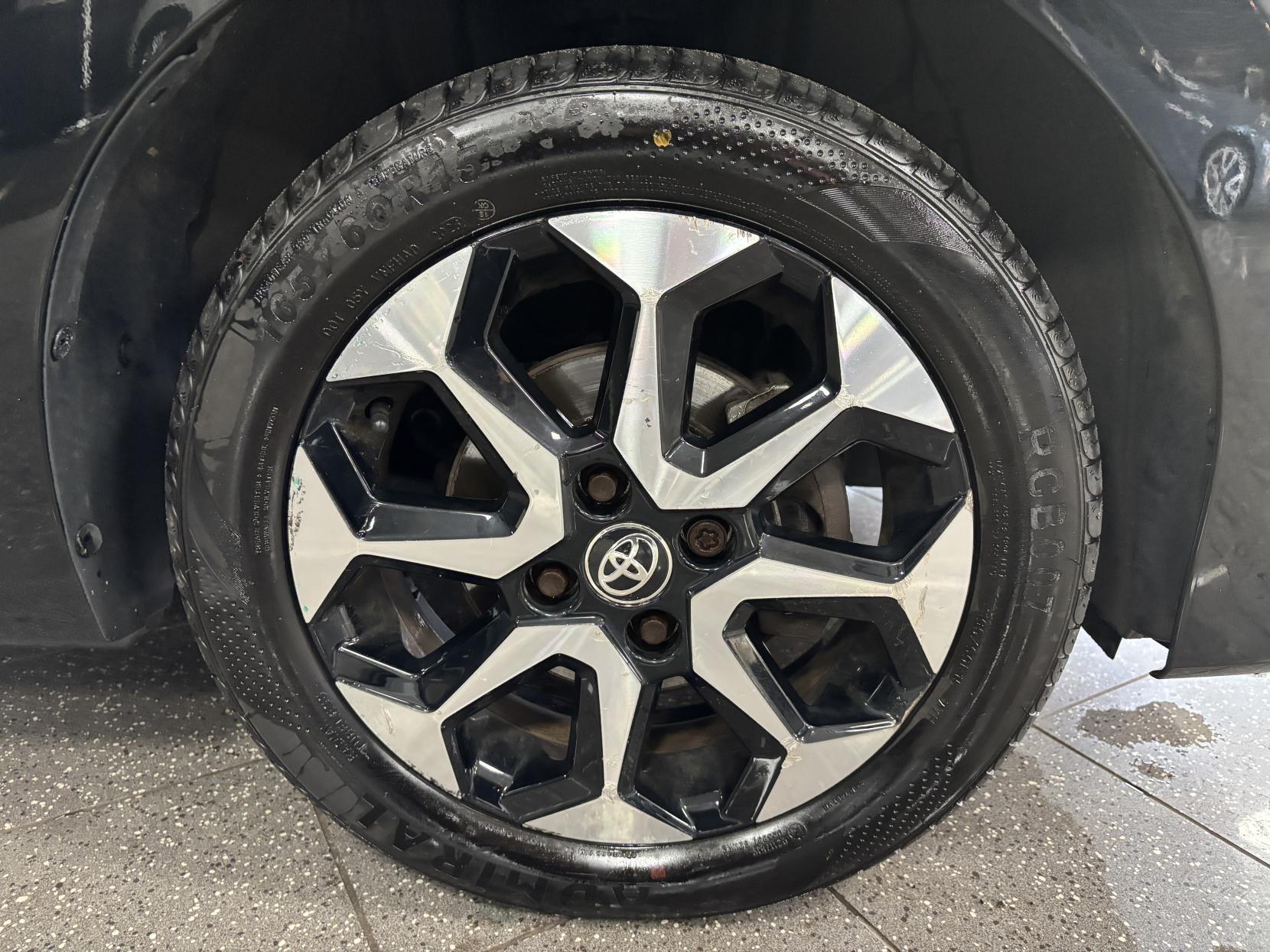 Toyota AYGO 1.0 VVT-i x-trend Funroof 5dr Petrol x-shift Euro 6 (71 ps)