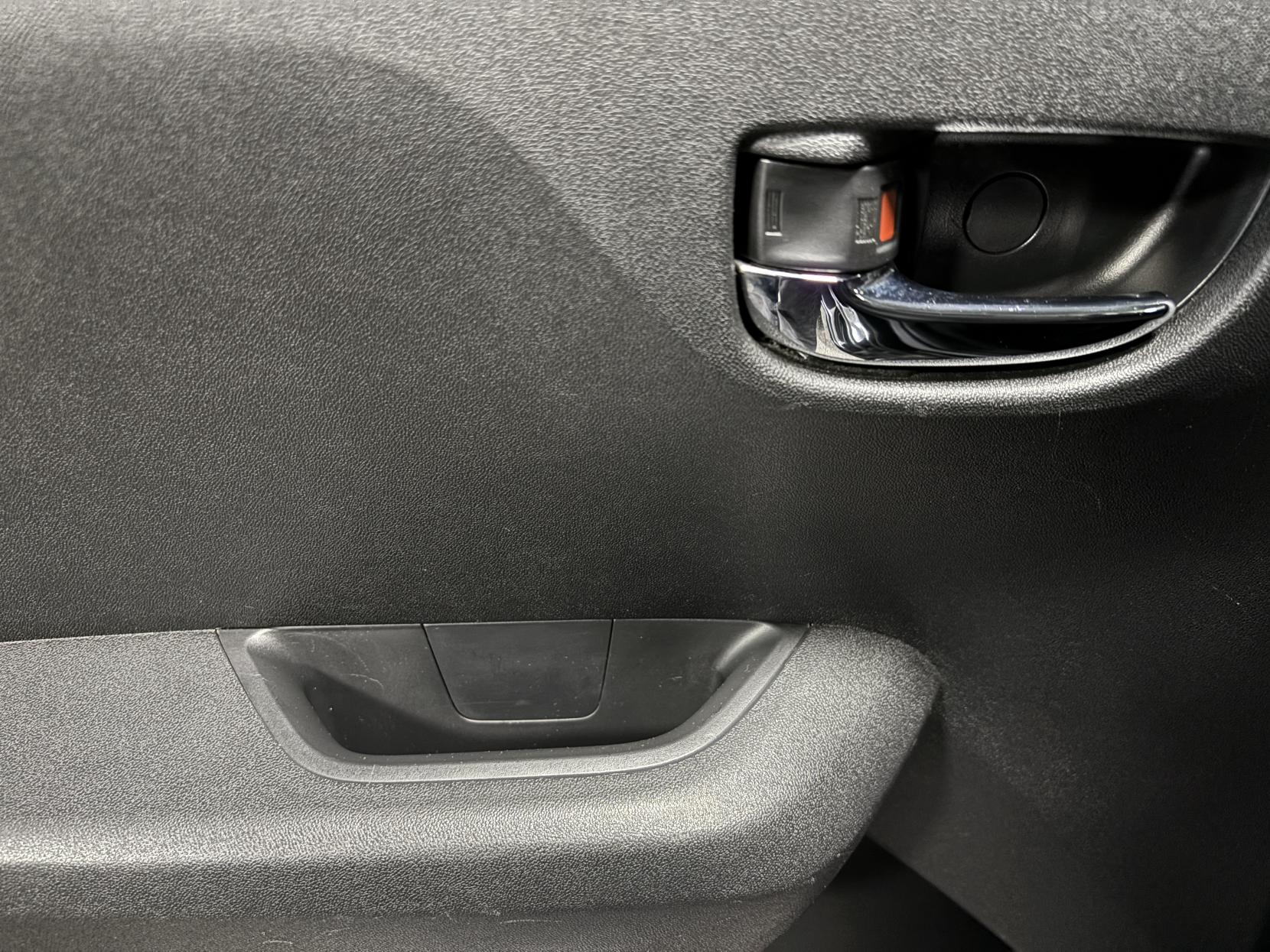 Toyota AYGO 1.0 VVT-i x-trend Funroof 5dr Petrol x-shift Euro 6 (71 ps)