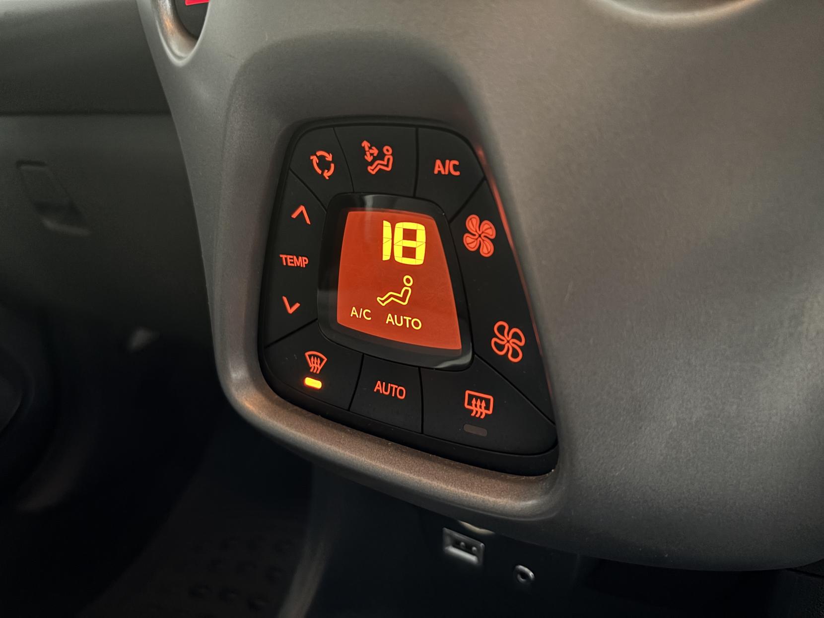 Toyota AYGO 1.0 VVT-i x-trend Funroof 5dr Petrol x-shift Euro 6 (71 ps)