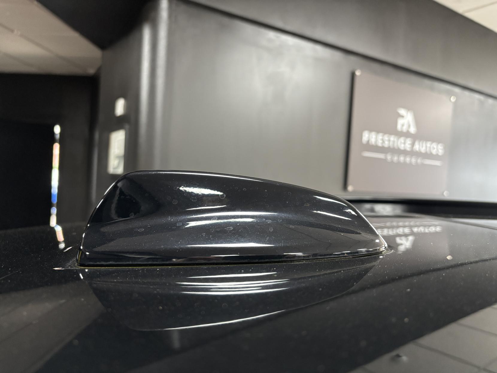 Volvo XC40 2.0 T4 R-Design Pro SUV 5dr Petrol Auto AWD Euro 6 (s/s) (190 ps)