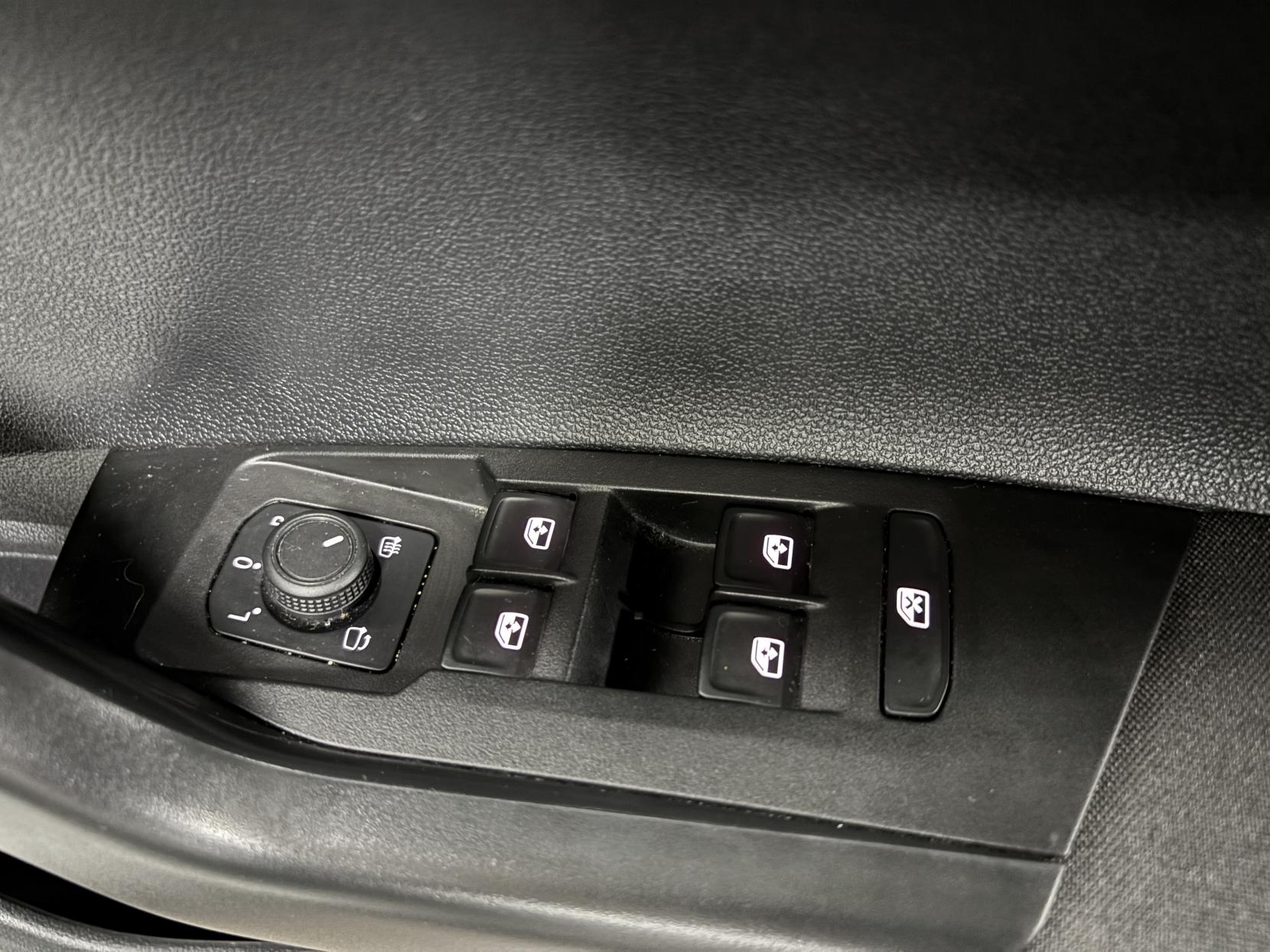 Volkswagen Polo 1.0 TSI Life Hatchback 5dr Petrol Manual Euro 6 (s/s) (95 ps)