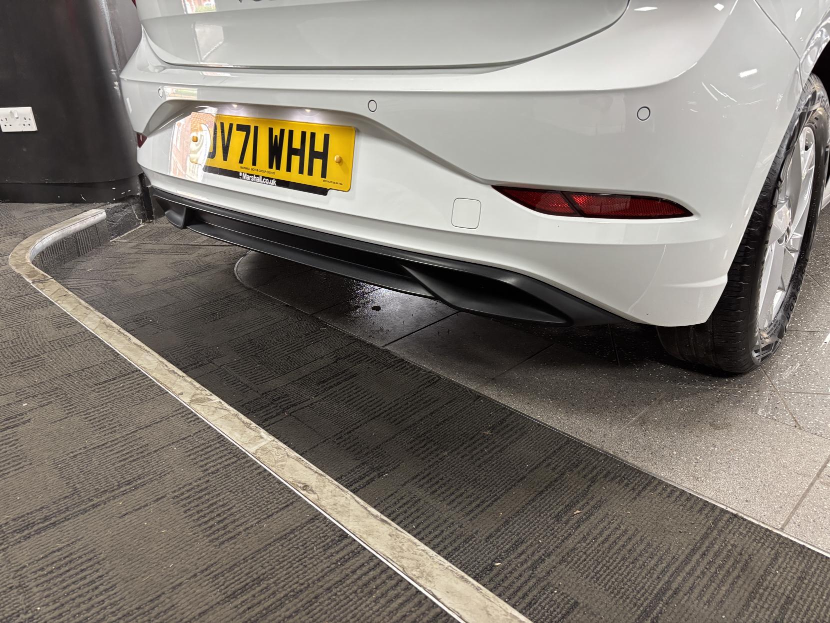 Volkswagen Polo 1.0 TSI Life Hatchback 5dr Petrol Manual Euro 6 (s/s) (95 ps)