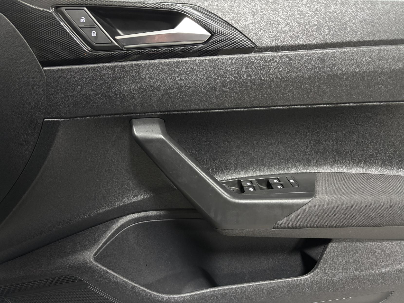 Volkswagen Polo 1.0 TSI Life Hatchback 5dr Petrol Manual Euro 6 (s/s) (95 ps)