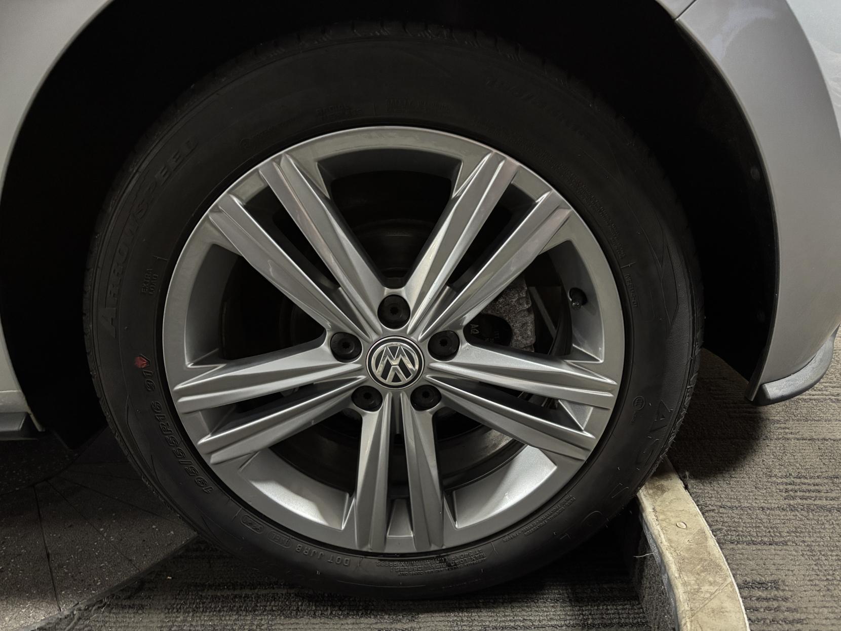 Volkswagen Polo 1.0 TSI R-Line Hatchback 5dr Petrol Manual Euro 6 (s/s) (115 ps)