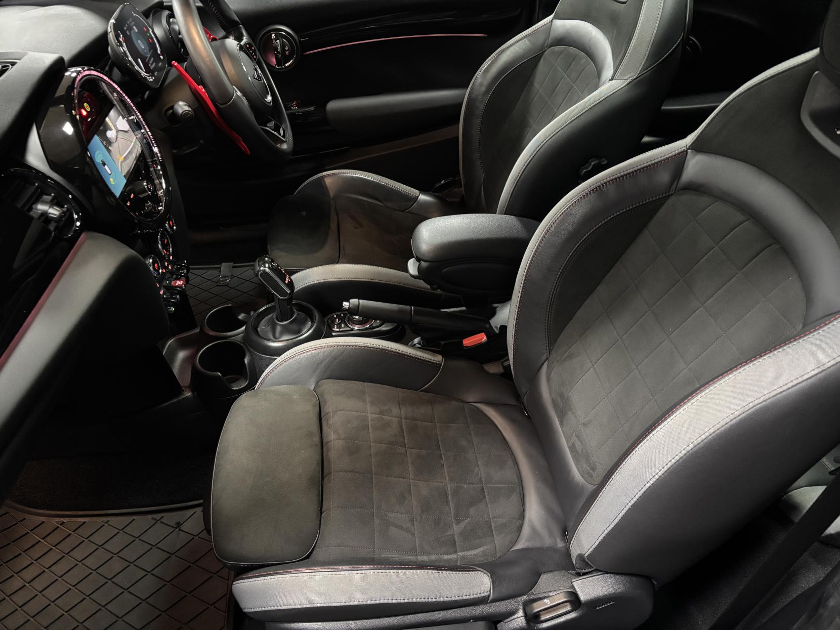 MINI Hatch 2.0 Cooper S Sport Hatchback 3dr Petrol Steptronic Euro 6 (s/s) (178 ps)