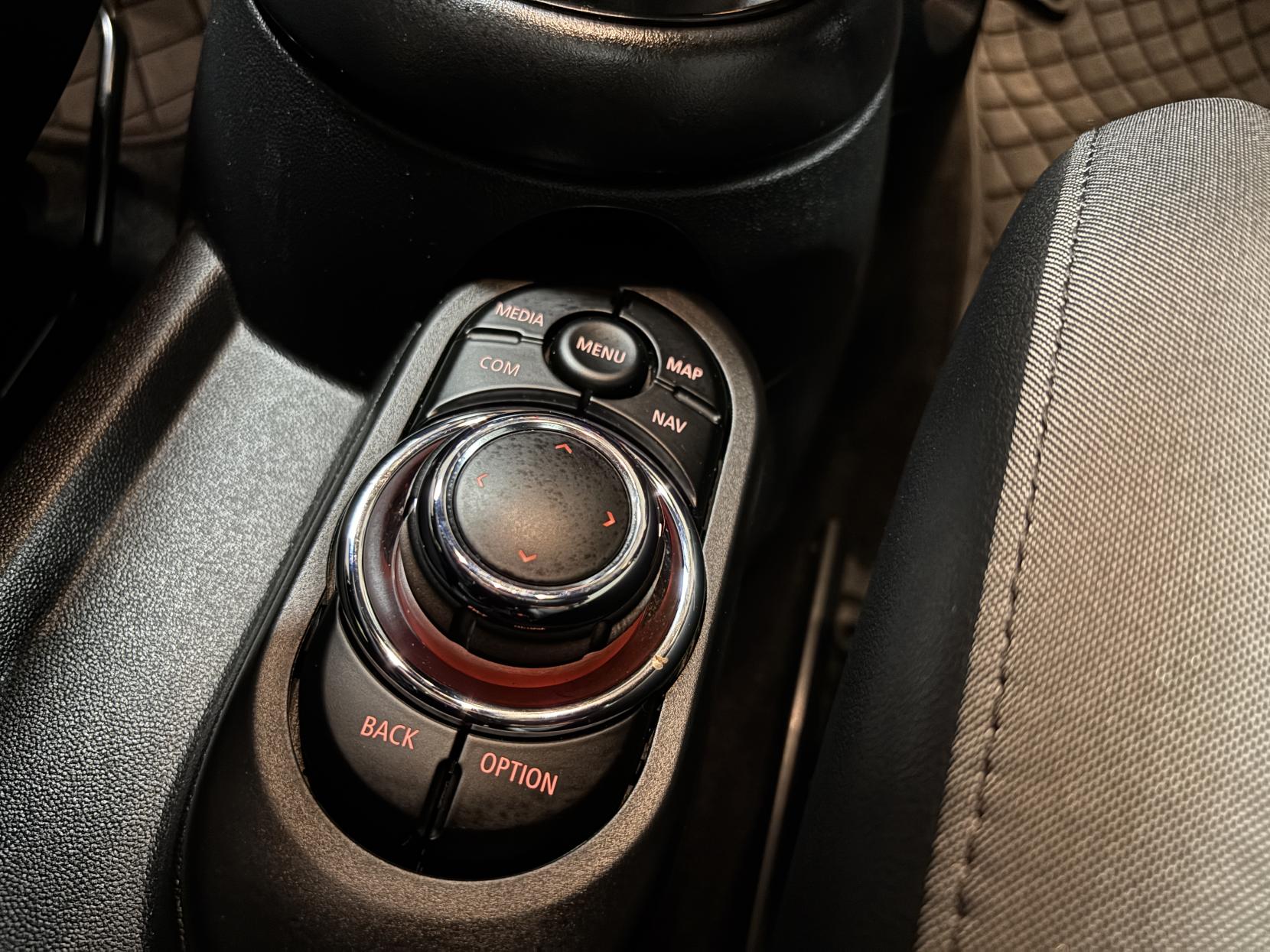 MINI Hatch 2.0 Cooper S Sport Hatchback 3dr Petrol Steptronic Euro 6 (s/s) (178 ps)