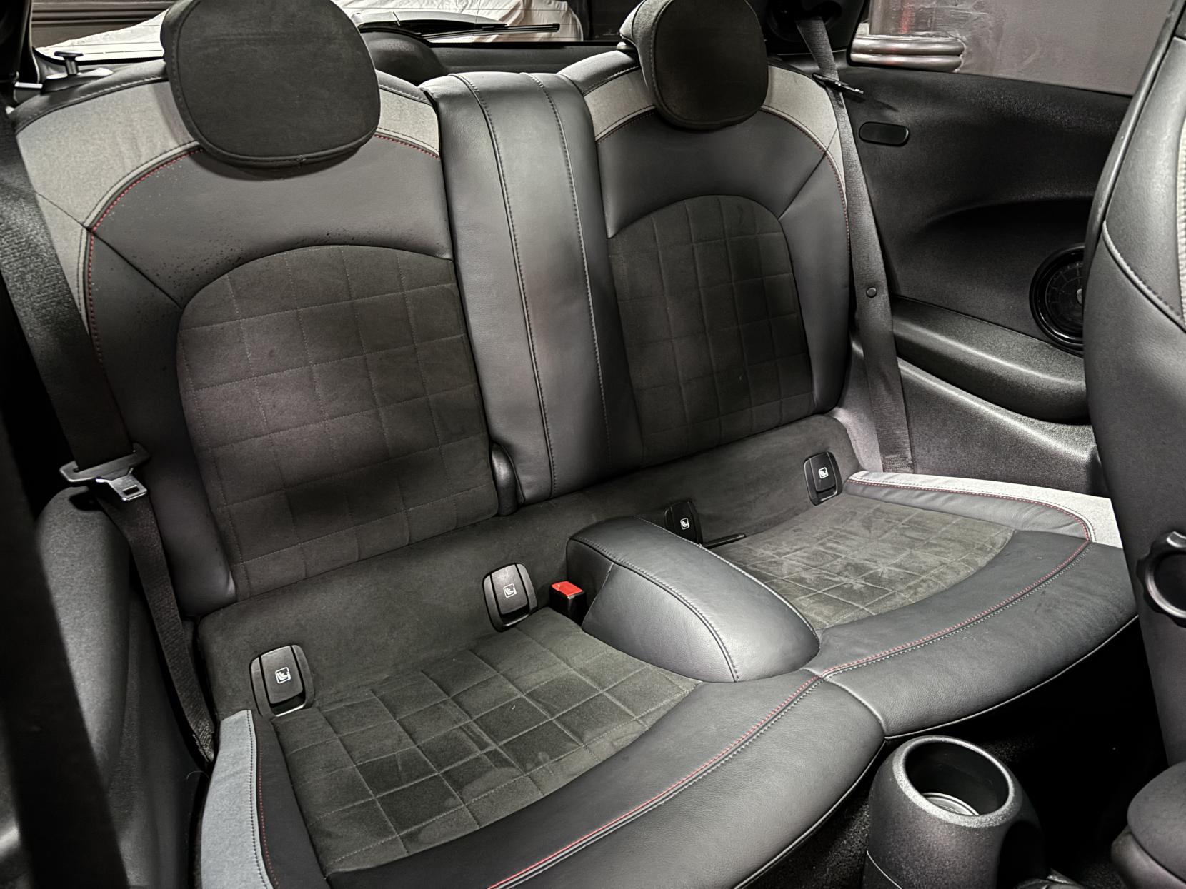 MINI Hatch 2.0 Cooper S Sport Hatchback 3dr Petrol Steptronic Euro 6 (s/s) (178 ps)