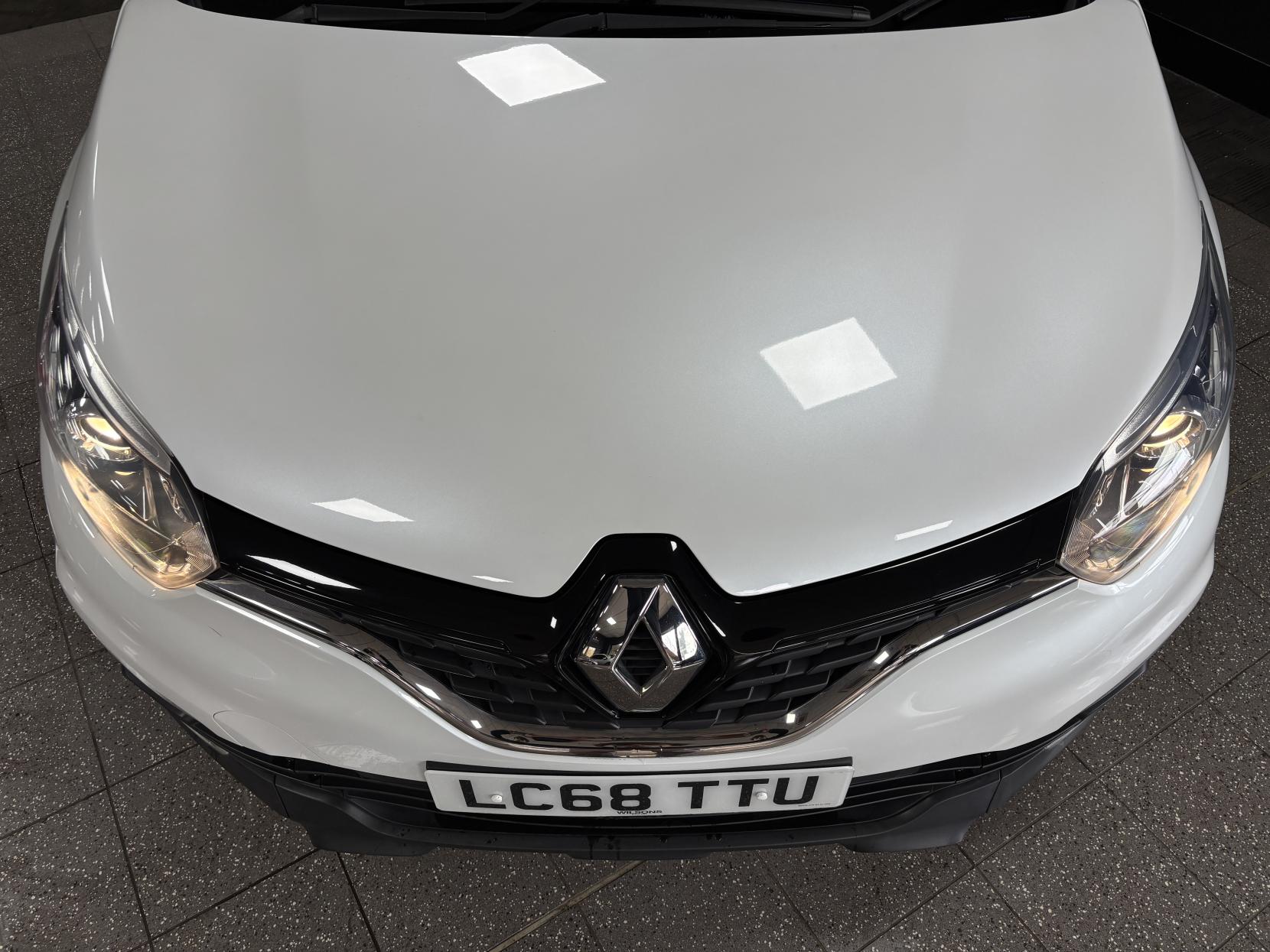 Renault Captur 0.9 TCe ENERGY Iconic SUV 5dr Petrol Manual Euro 6 (s/s) (90 ps)