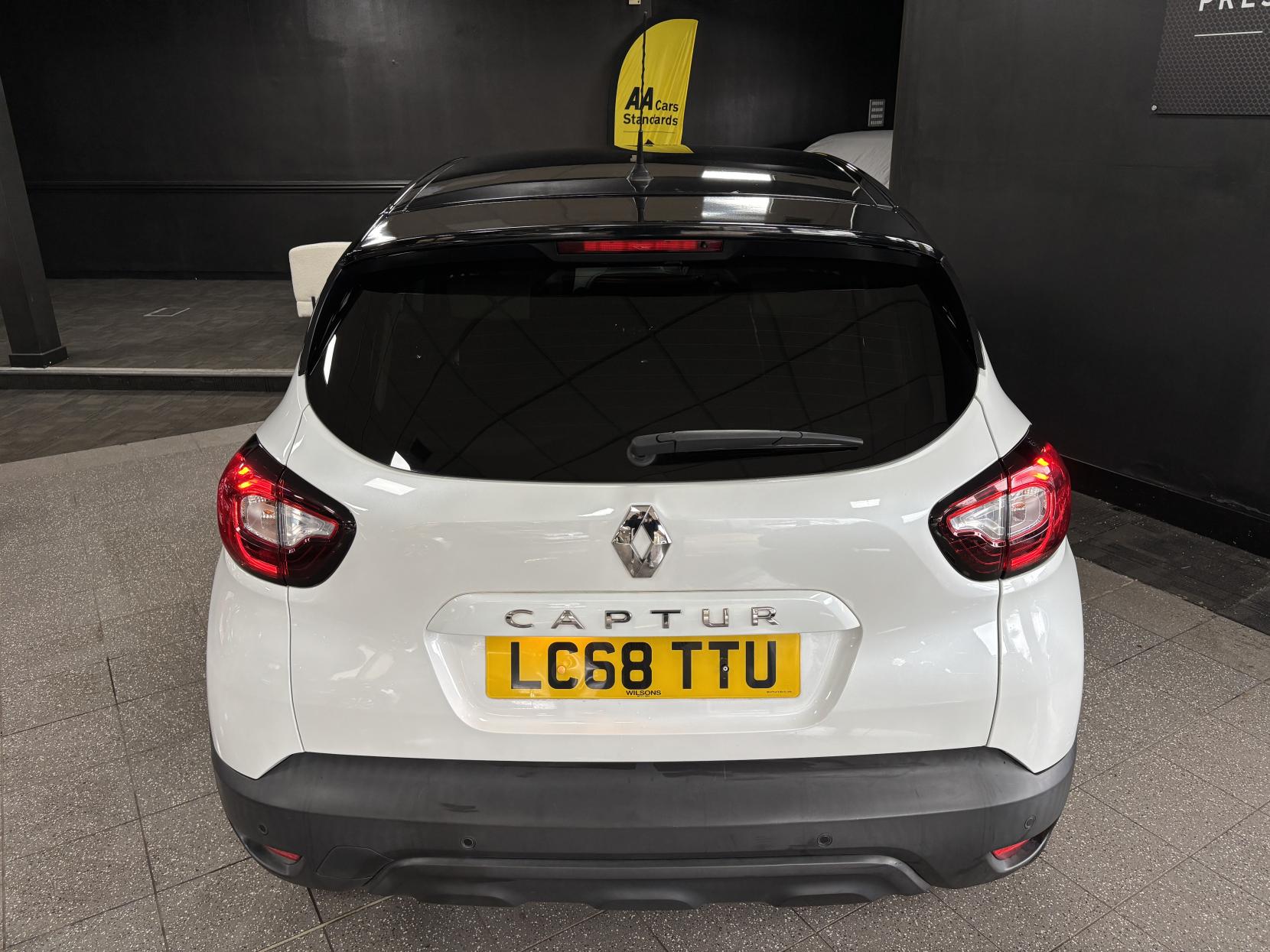 Renault Captur 0.9 TCe ENERGY Iconic SUV 5dr Petrol Manual Euro 6 (s/s) (90 ps)