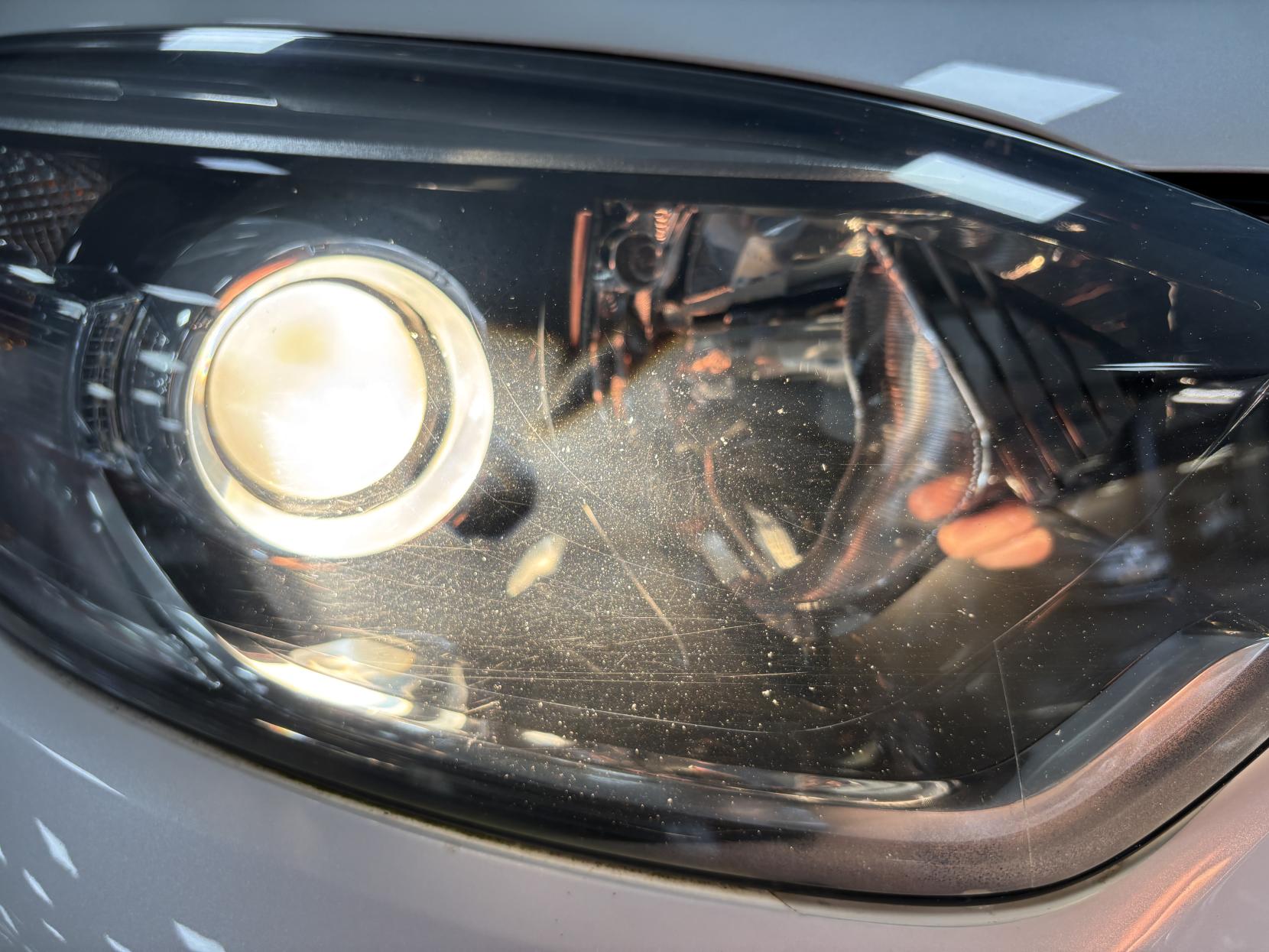 Renault Captur 0.9 TCe ENERGY Iconic SUV 5dr Petrol Manual Euro 6 (s/s) (90 ps)