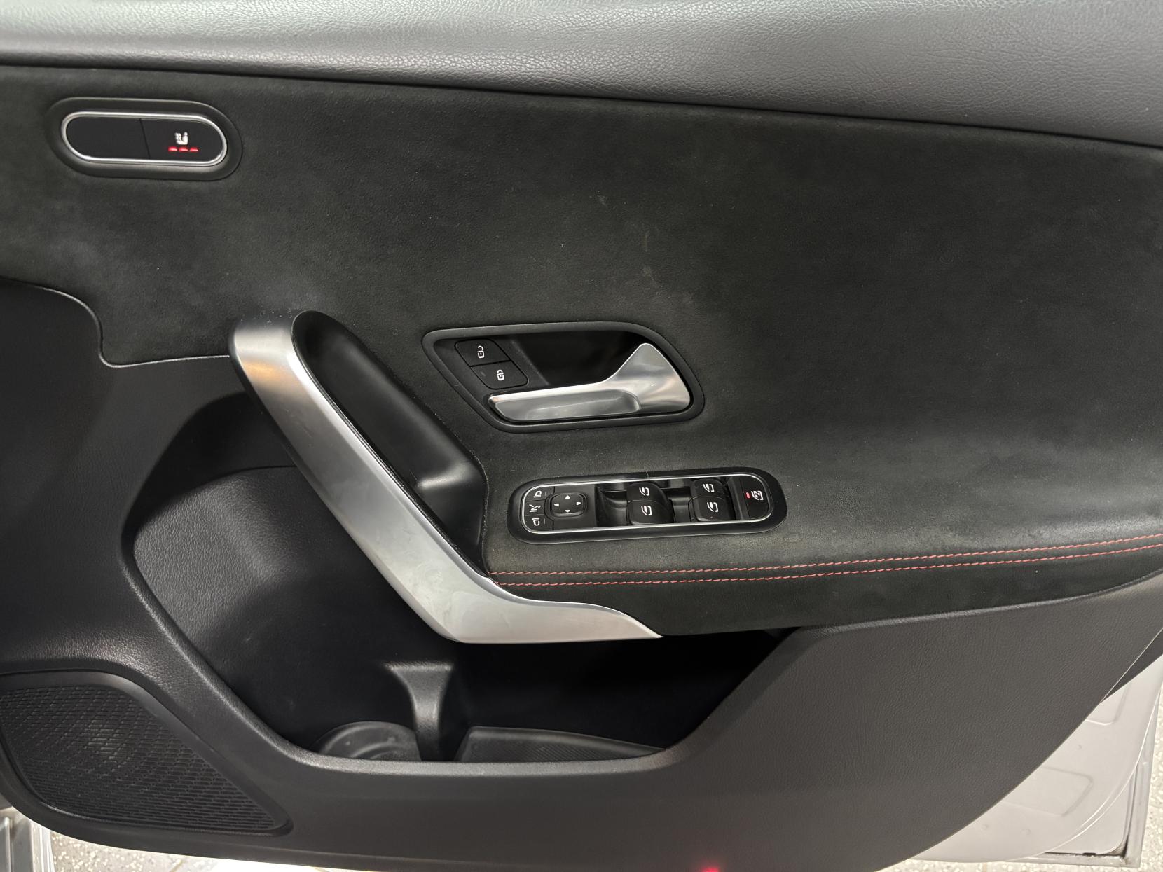 Mercedes-Benz A Class 1.3 A200 AMG Line (Executive) Hatchback 5dr Petrol 7G-DCT Euro 6 (s/s) (163 ps)