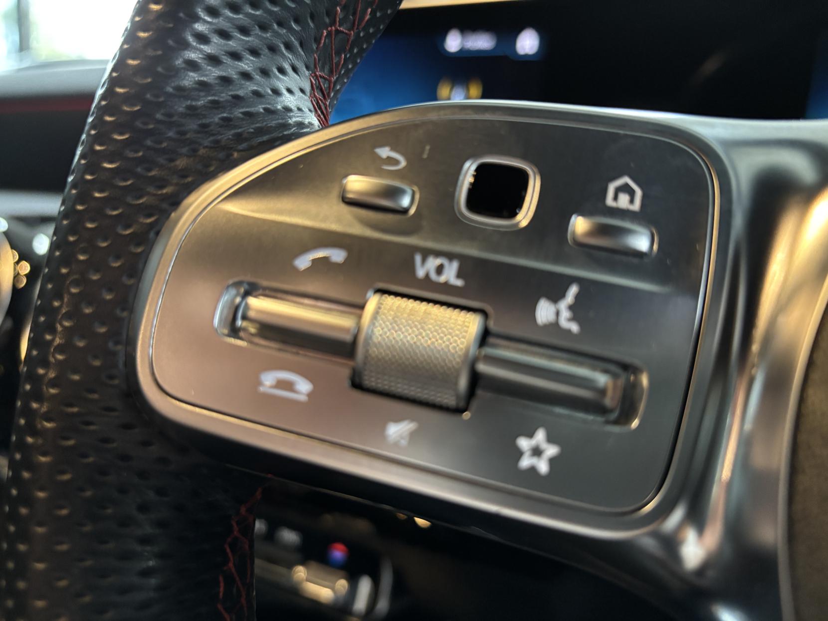 Mercedes-Benz A Class 1.3 A200 AMG Line (Executive) Hatchback 5dr Petrol 7G-DCT Euro 6 (s/s) (163 ps)