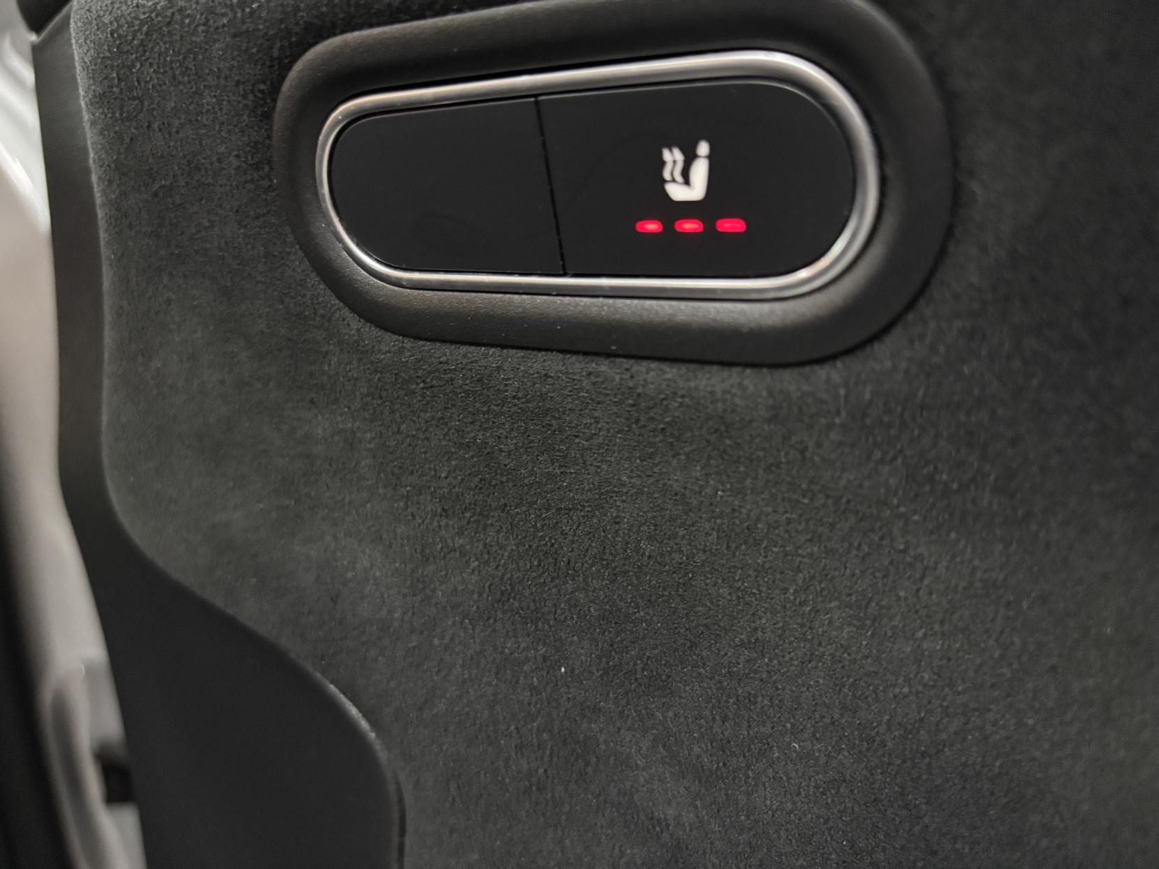 Mercedes-Benz A Class 1.3 A200 AMG Line (Executive) Hatchback 5dr Petrol 7G-DCT Euro 6 (s/s) (163 ps)