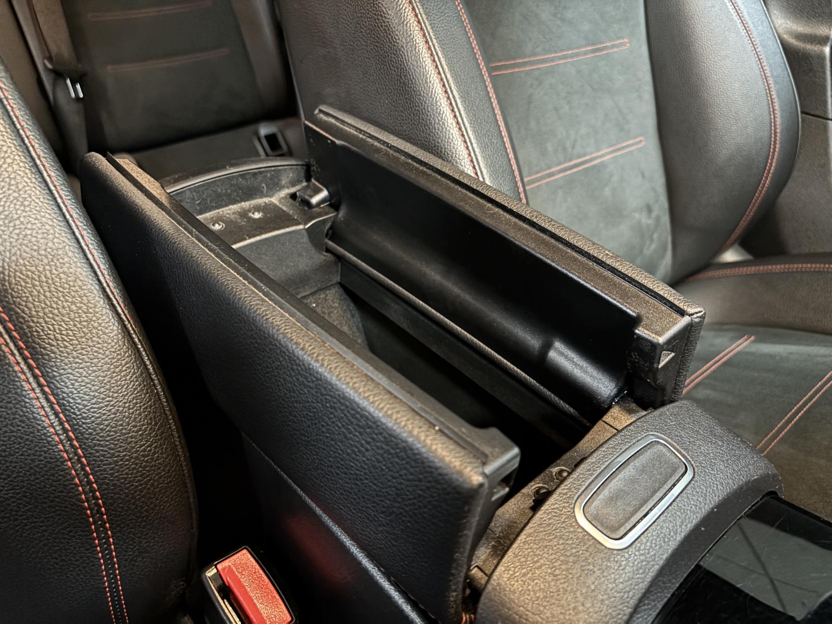 Mercedes-Benz A Class 1.3 A200 AMG Line (Executive) Hatchback 5dr Petrol 7G-DCT Euro 6 (s/s) (163 ps)