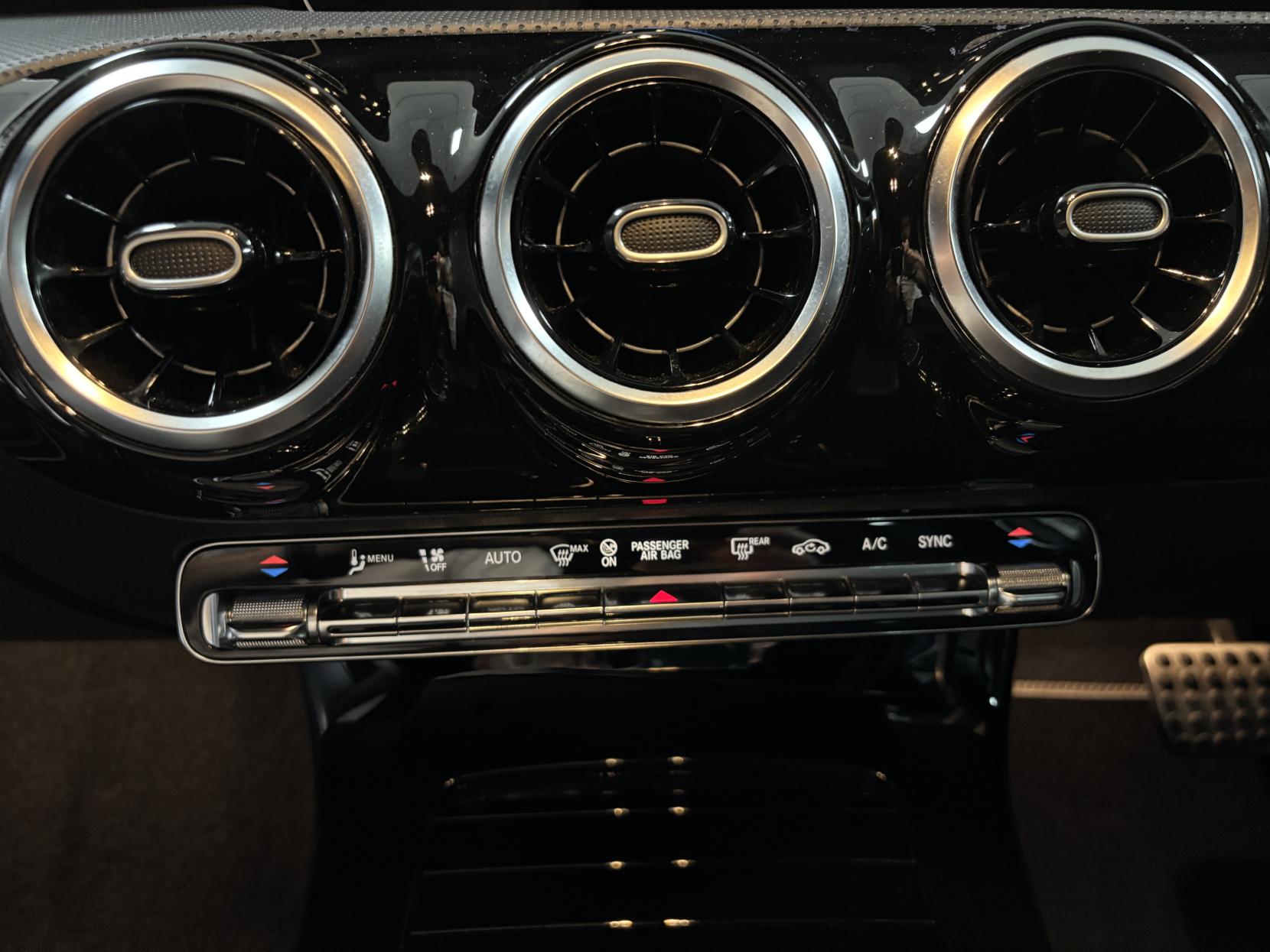 Mercedes-Benz A Class 1.3 A200 AMG Line (Executive) Hatchback 5dr Petrol 7G-DCT Euro 6 (s/s) (163 ps)