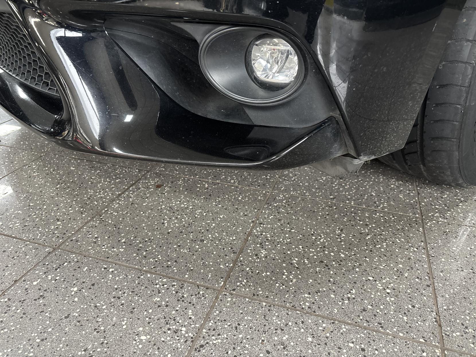 Lexus IS 2.5 300h Executive Edition Saloon 4dr Petrol Hybrid E-CVT Euro 5 (s/s) (223 ps)