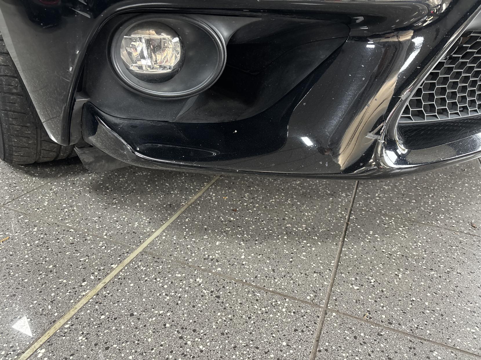 Lexus IS 2.5 300h Executive Edition Saloon 4dr Petrol Hybrid E-CVT Euro 5 (s/s) (223 ps)