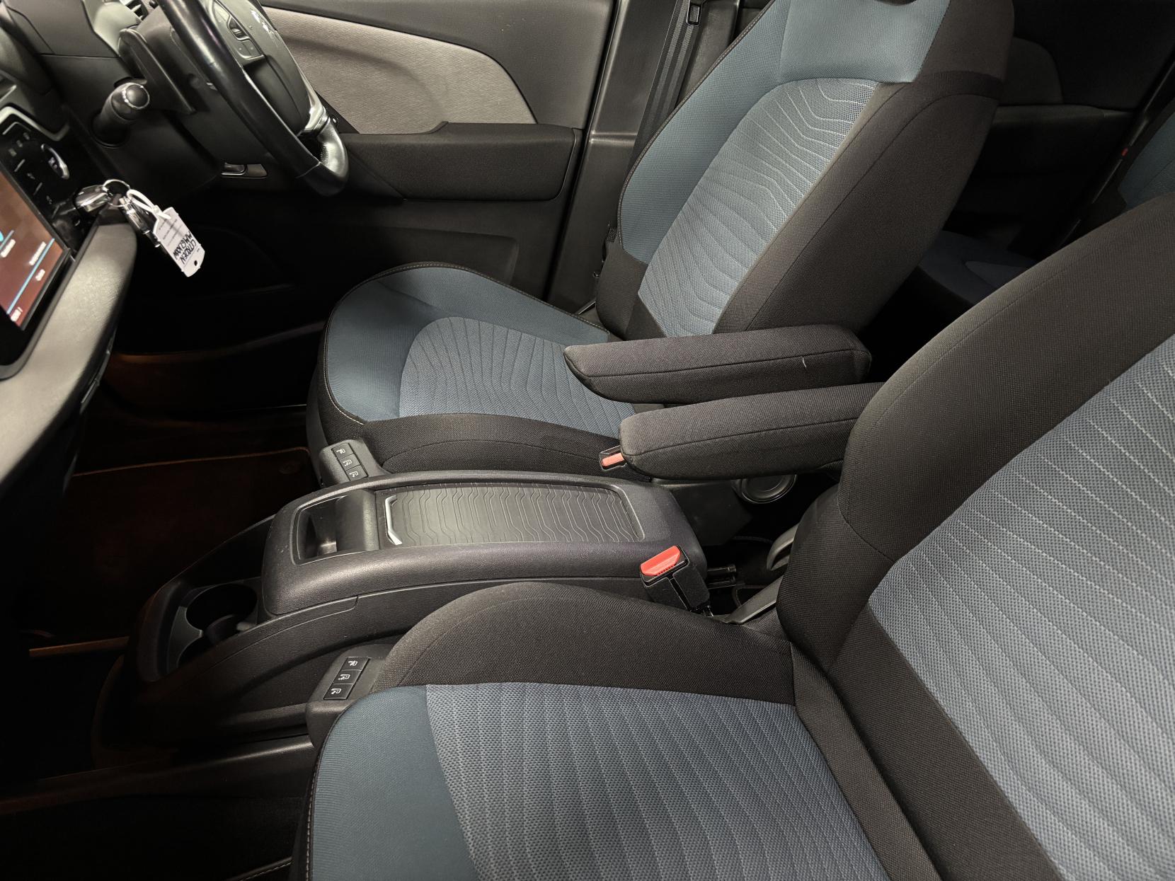 Citroen Grand C4 Picasso 1.6 BlueHDi Feel MPV 5dr Diesel EAT6 Euro 6 (s/s) (120 ps)