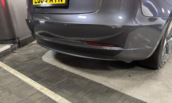 Tesla Model 3 Standard Range Plus Saloon 4dr Electric Auto RWD (241 bhp)