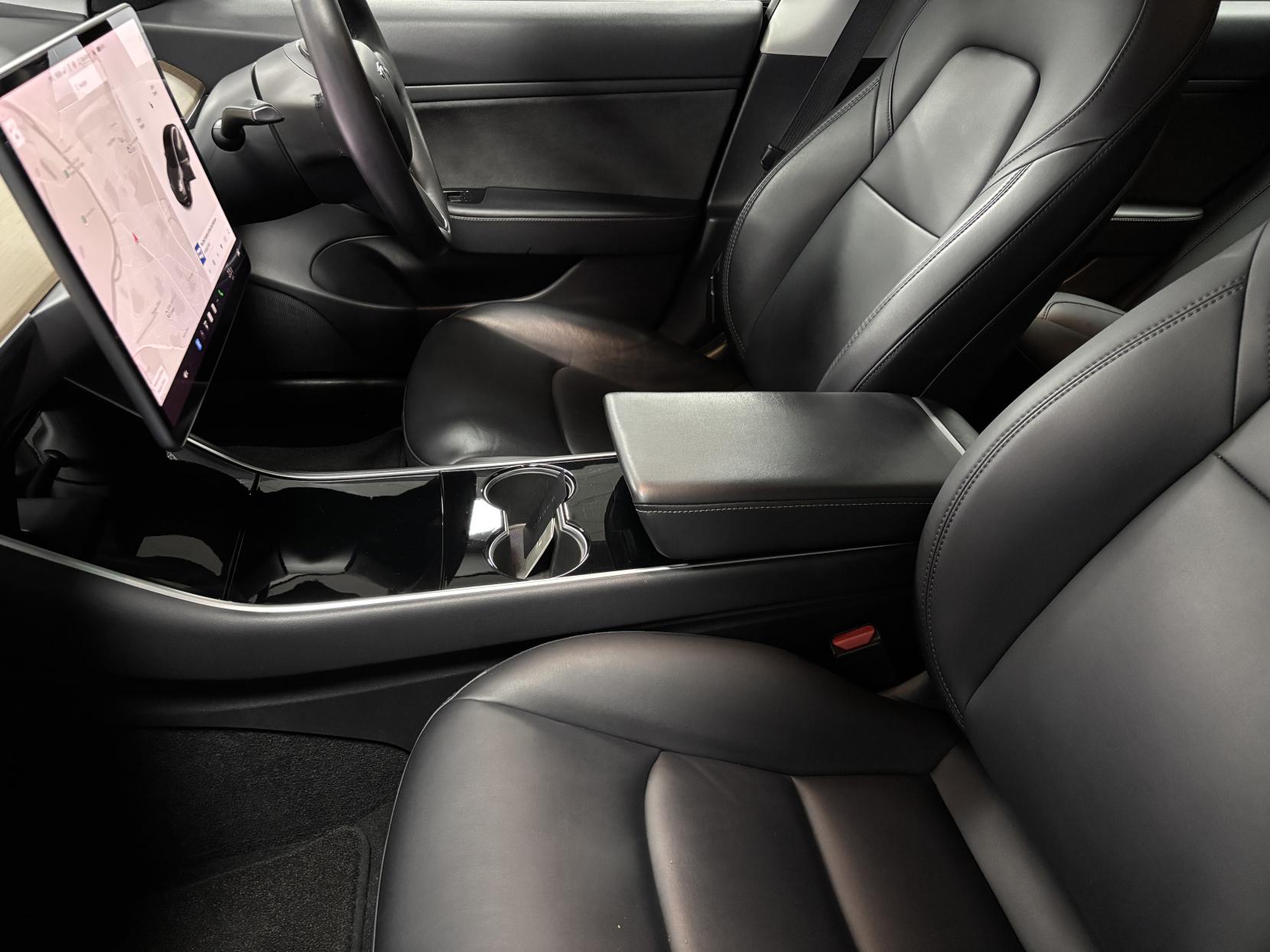 Tesla Model 3 Standard Range Plus Saloon 4dr Electric Auto RWD (241 bhp)