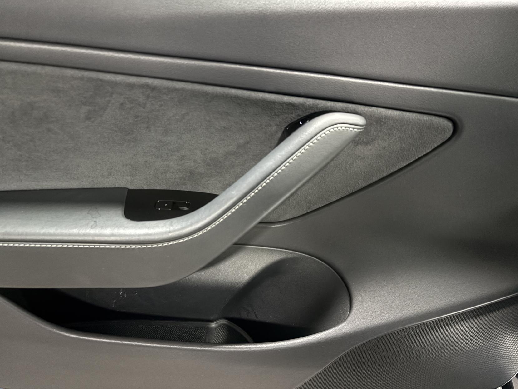 Tesla Model 3 Standard Range Plus Saloon 4dr Electric Auto RWD (241 bhp)