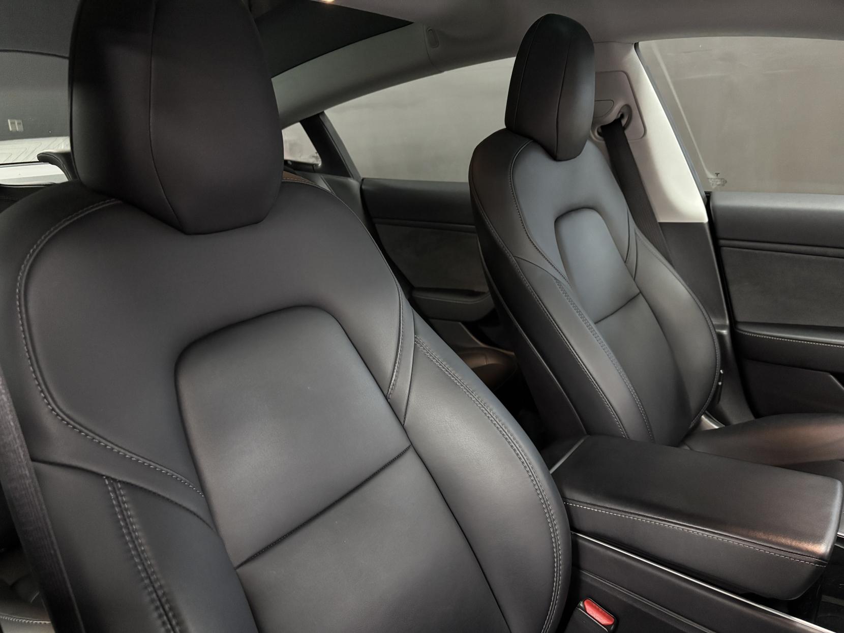 Tesla Model 3 Standard Range Plus Saloon 4dr Electric Auto RWD (241 bhp)