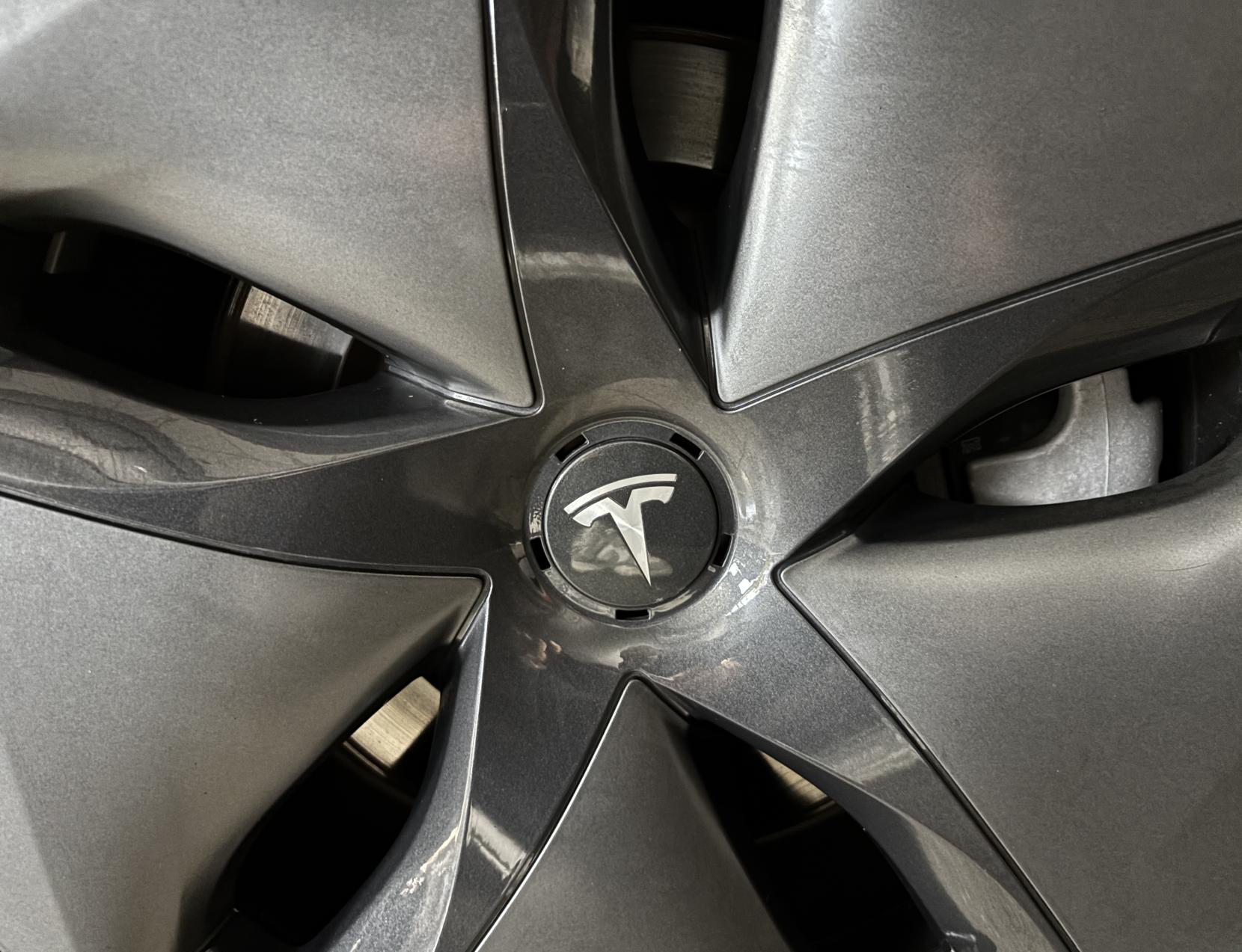 Tesla Model 3 Standard Range Plus Saloon 4dr Electric Auto RWD (241 bhp)