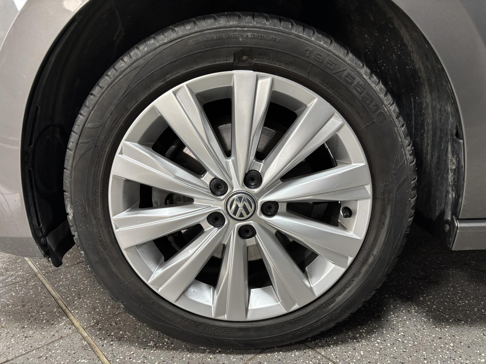 Volkswagen Polo 1.0 TSI GPF SEL Hatchback 5dr Petrol DSG Euro 6 (s/s) (115 ps)