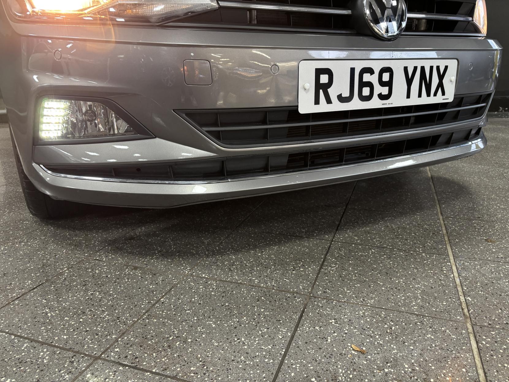 Volkswagen Polo 1.0 TSI GPF SEL Hatchback 5dr Petrol DSG Euro 6 (s/s) (115 ps)