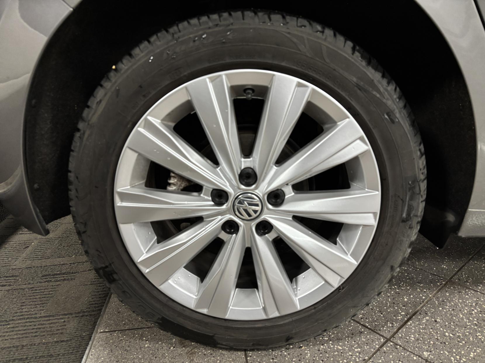 Volkswagen Polo 1.0 TSI GPF SEL Hatchback 5dr Petrol DSG Euro 6 (s/s) (115 ps)