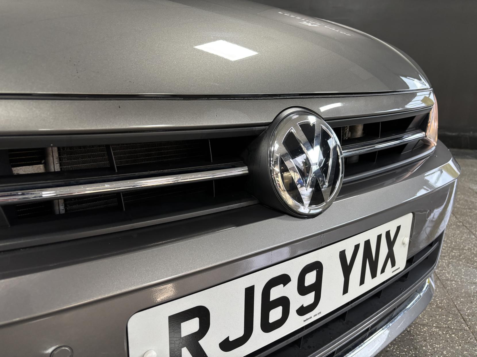 Volkswagen Polo 1.0 TSI GPF SEL Hatchback 5dr Petrol DSG Euro 6 (s/s) (115 ps)