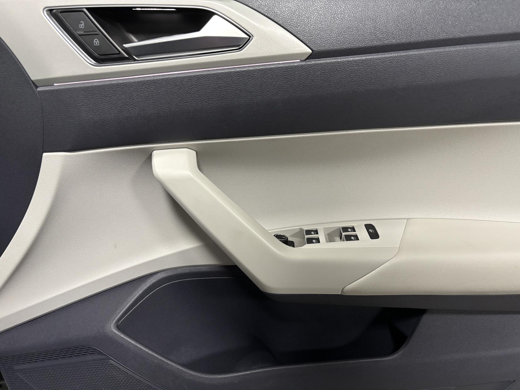 Volkswagen Polo 1.0 TSI GPF SEL Hatchback 5dr Petrol DSG Euro 6 (s/s) (115 ps)