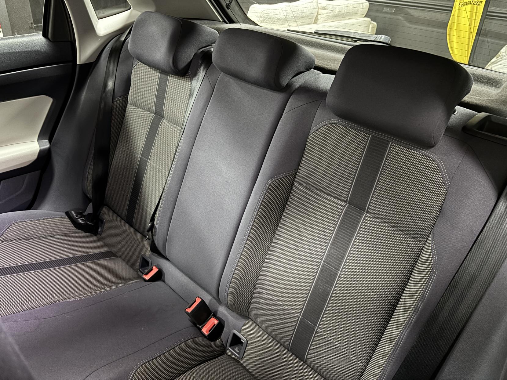 Volkswagen Polo 1.0 TSI GPF SEL Hatchback 5dr Petrol DSG Euro 6 (s/s) (115 ps)