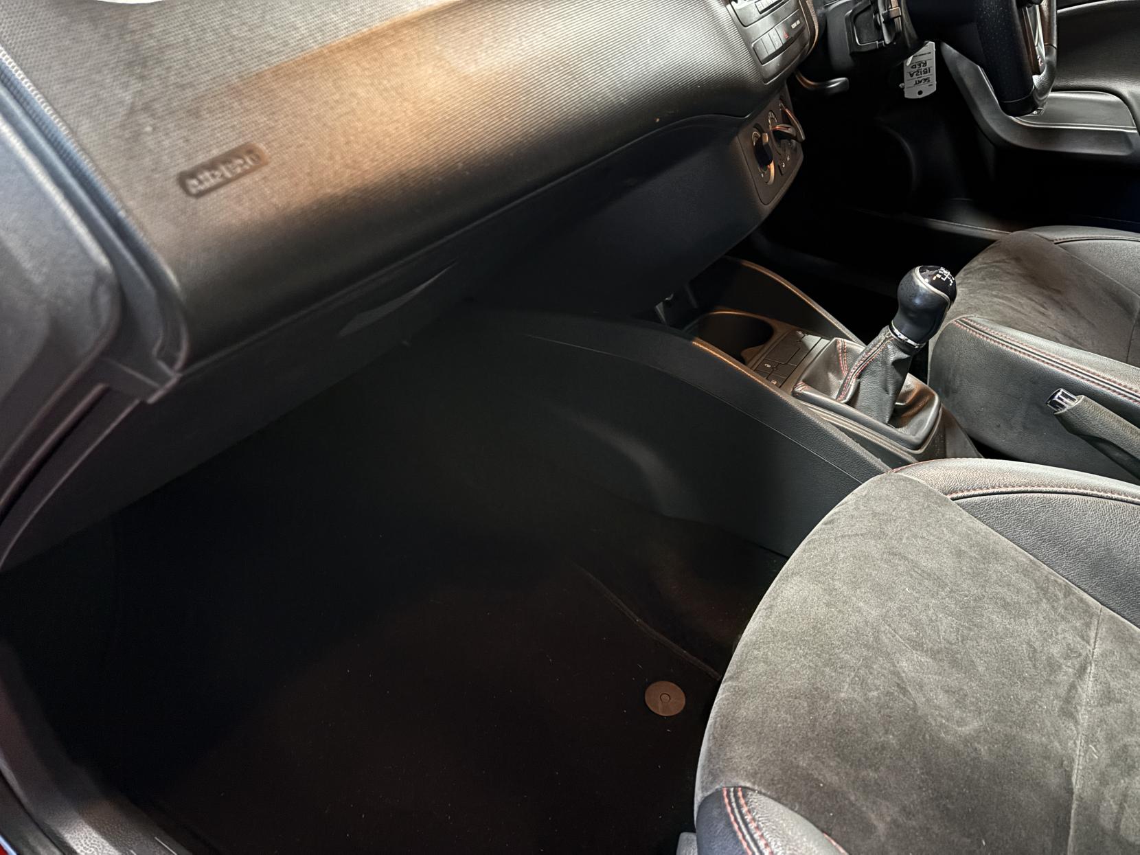 SEAT Ibiza 1.2 TSI FR Black Sport Coupe 3dr Petrol Manual Euro 5 (105 ps)