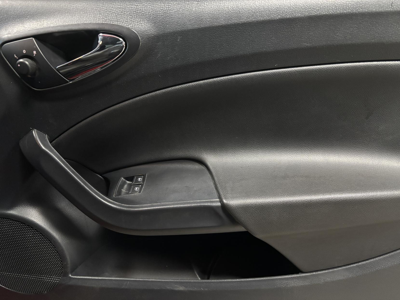 SEAT Ibiza 1.2 TSI FR Black Sport Coupe 3dr Petrol Manual Euro 5 (105 ps)