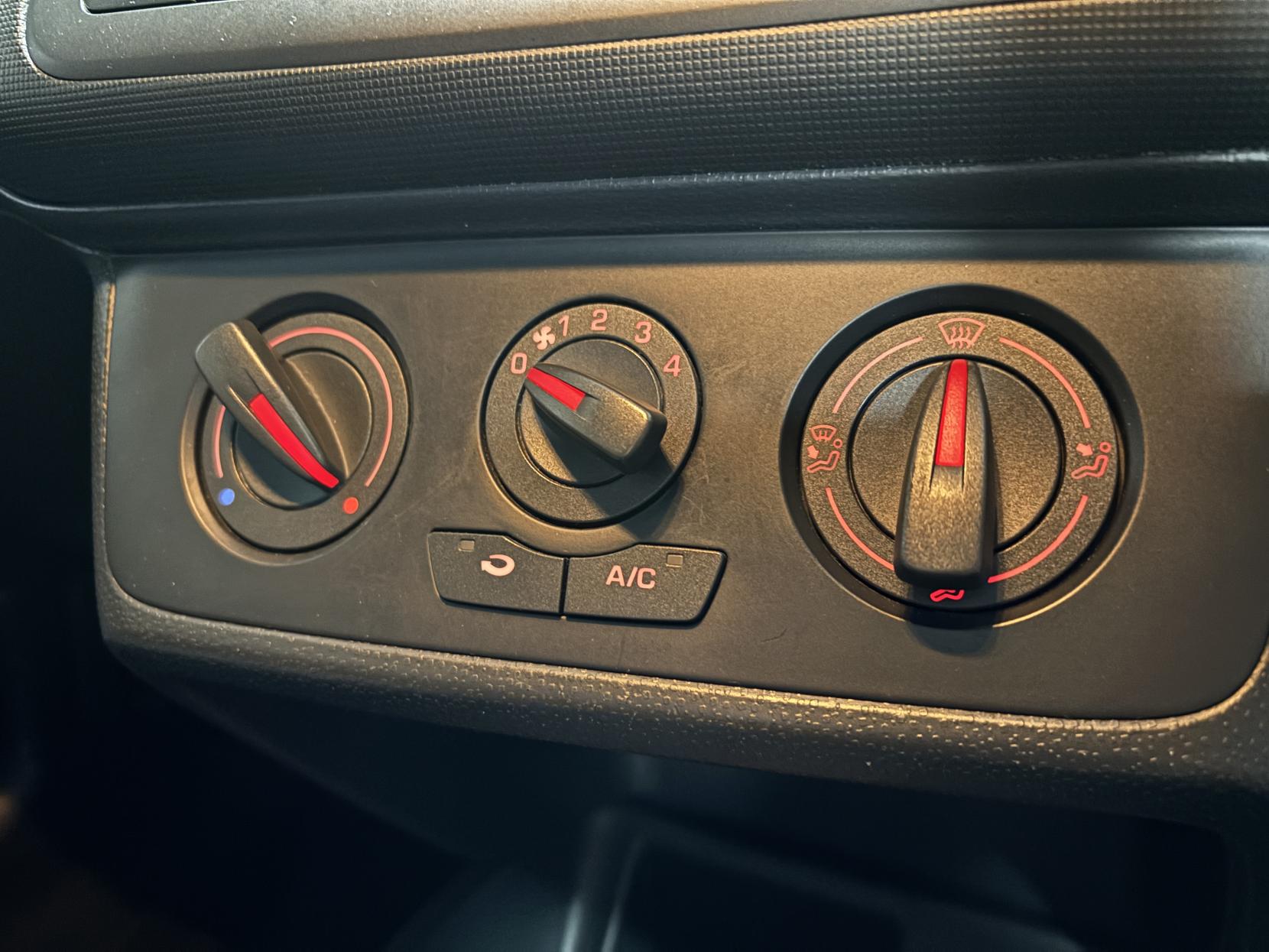 SEAT Ibiza 1.2 TSI FR Black Sport Coupe 3dr Petrol Manual Euro 5 (105 ps)