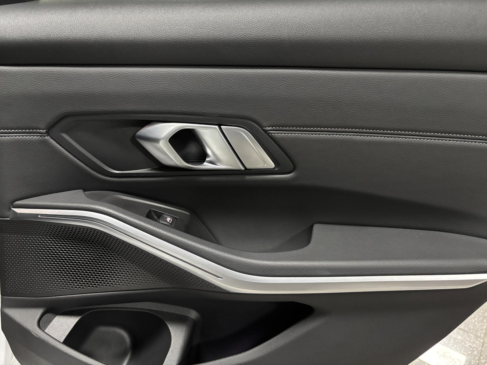 BMW 3 Series 2.0 320i M Sport Saloon 4dr Petrol Auto Euro 6 (s/s) (184 ps)