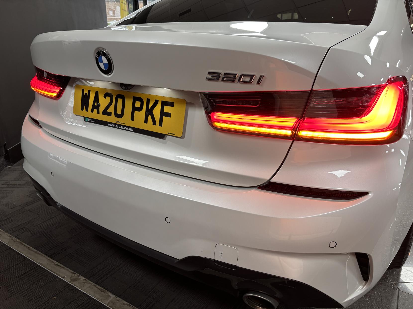 BMW 3 Series 2.0 320i M Sport Saloon 4dr Petrol Auto Euro 6 (s/s) (184 ps)