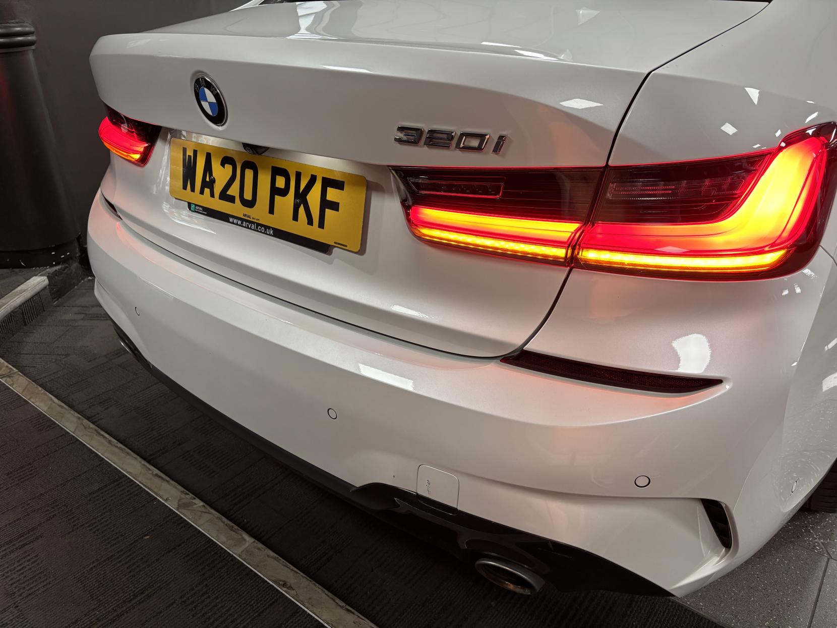 BMW 3 Series 2.0 320i M Sport Saloon 4dr Petrol Auto Euro 6 (s/s) (184 ps)