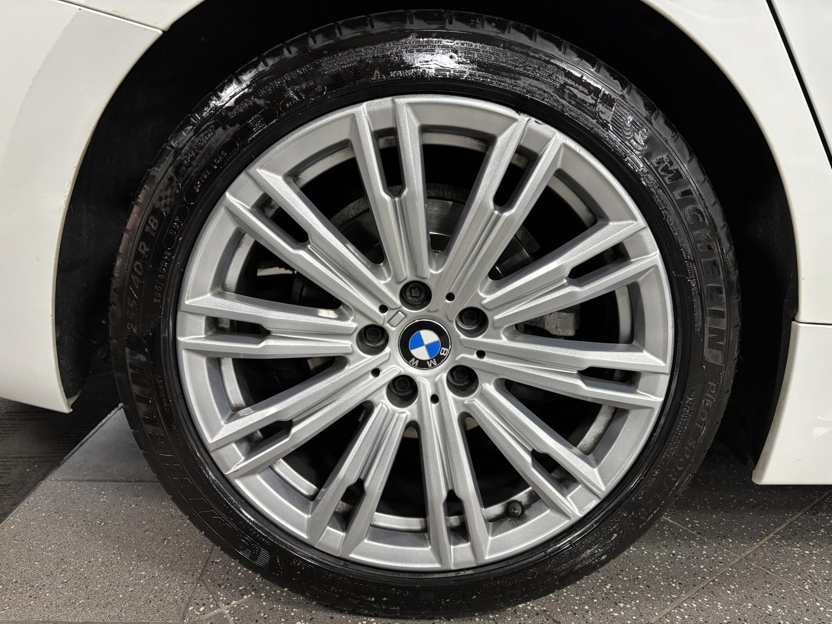 BMW 3 Series 2.0 320i M Sport Saloon 4dr Petrol Auto Euro 6 (s/s) (184 ps)