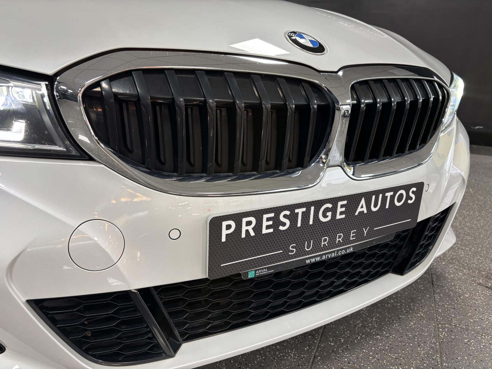 BMW 3 Series 2.0 320i M Sport Saloon 4dr Petrol Auto Euro 6 (s/s) (184 ps)