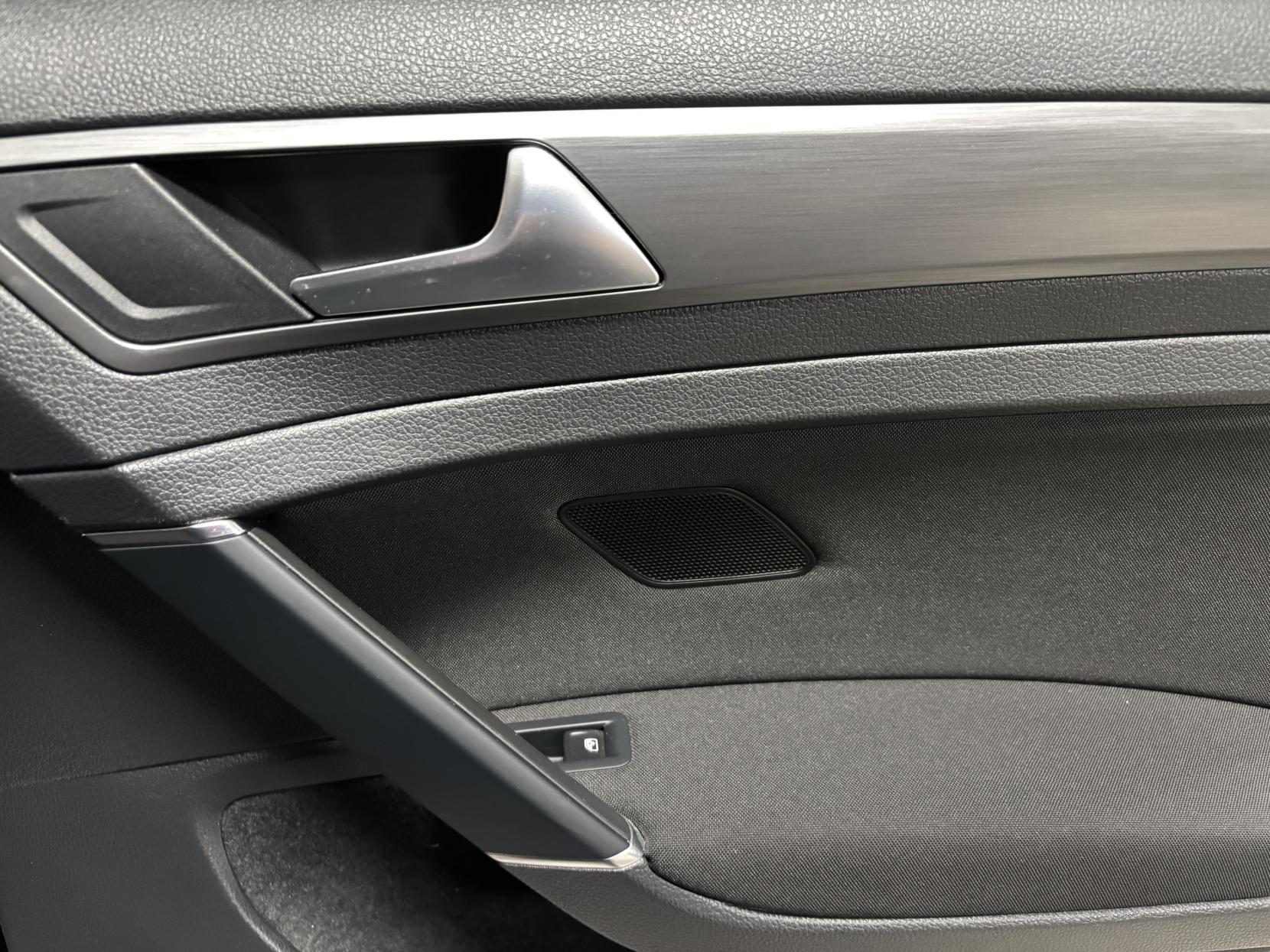 Volkswagen Golf 1.5 TSI EVO SE Nav Hatchback 5dr Petrol Manual Euro 6 (s/s) (130 ps)