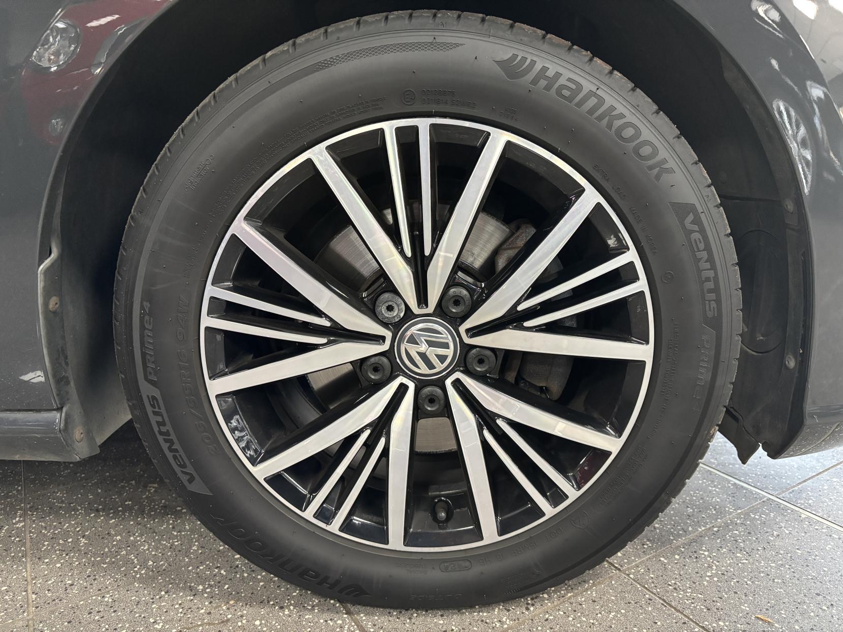 Volkswagen Golf 1.5 TSI EVO SE Nav Hatchback 5dr Petrol Manual Euro 6 (s/s) (130 ps)