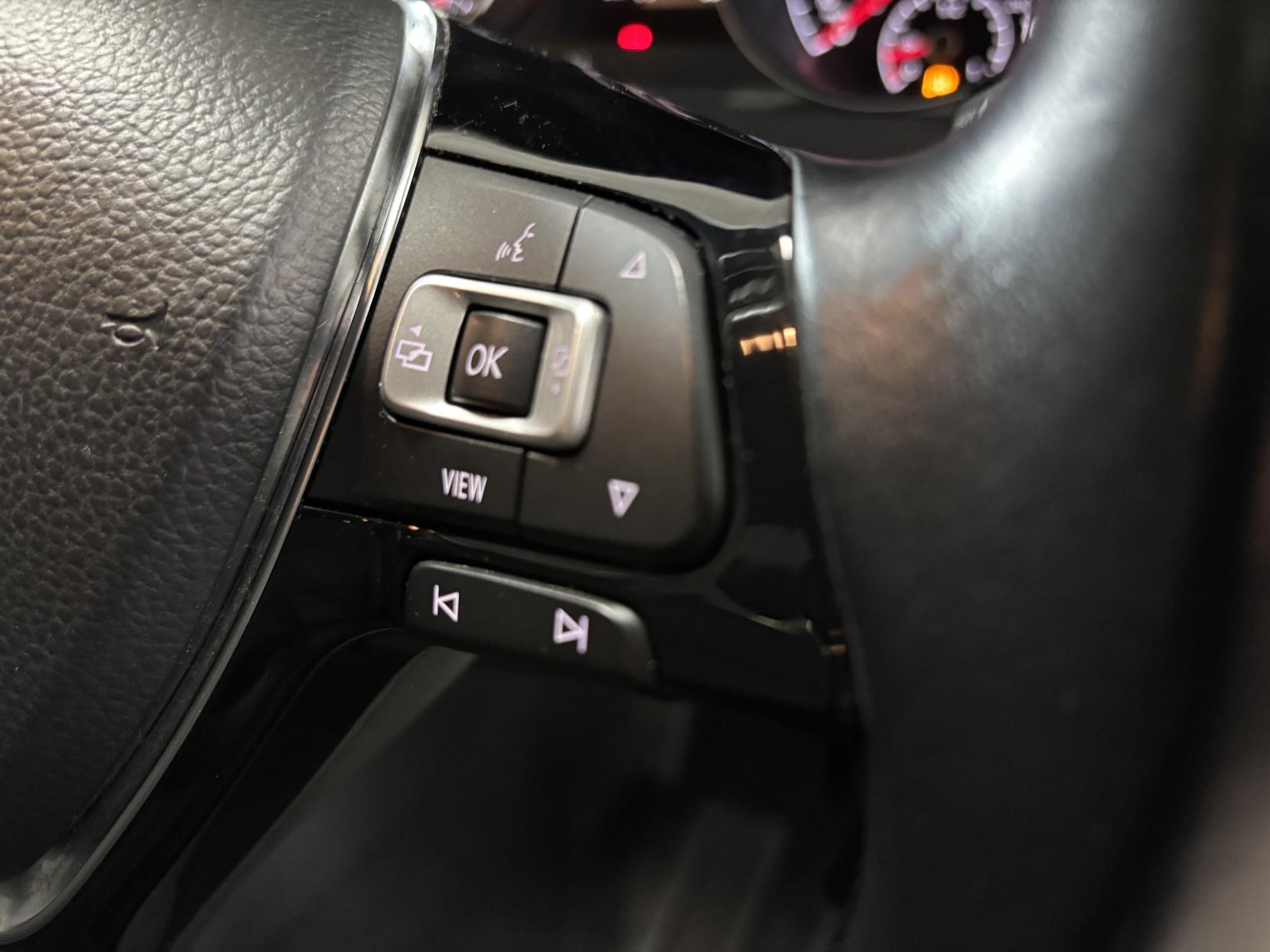 Volkswagen Golf 1.5 TSI EVO SE Nav Hatchback 5dr Petrol Manual Euro 6 (s/s) (130 ps)