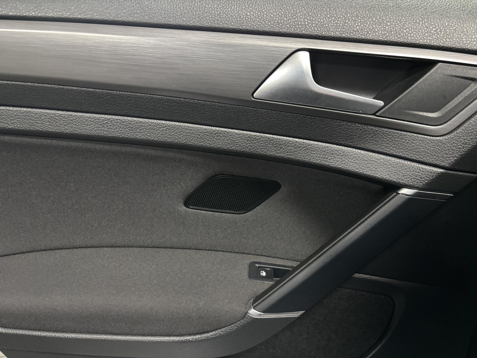 Volkswagen Golf 1.5 TSI EVO SE Nav Hatchback 5dr Petrol Manual Euro 6 (s/s) (130 ps)