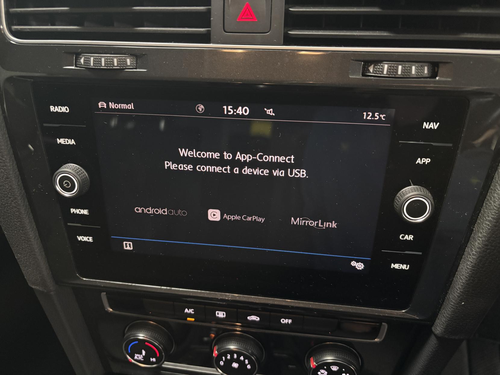 Volkswagen Golf 1.5 TSI EVO SE Nav Hatchback 5dr Petrol Manual Euro 6 (s/s) (130 ps)