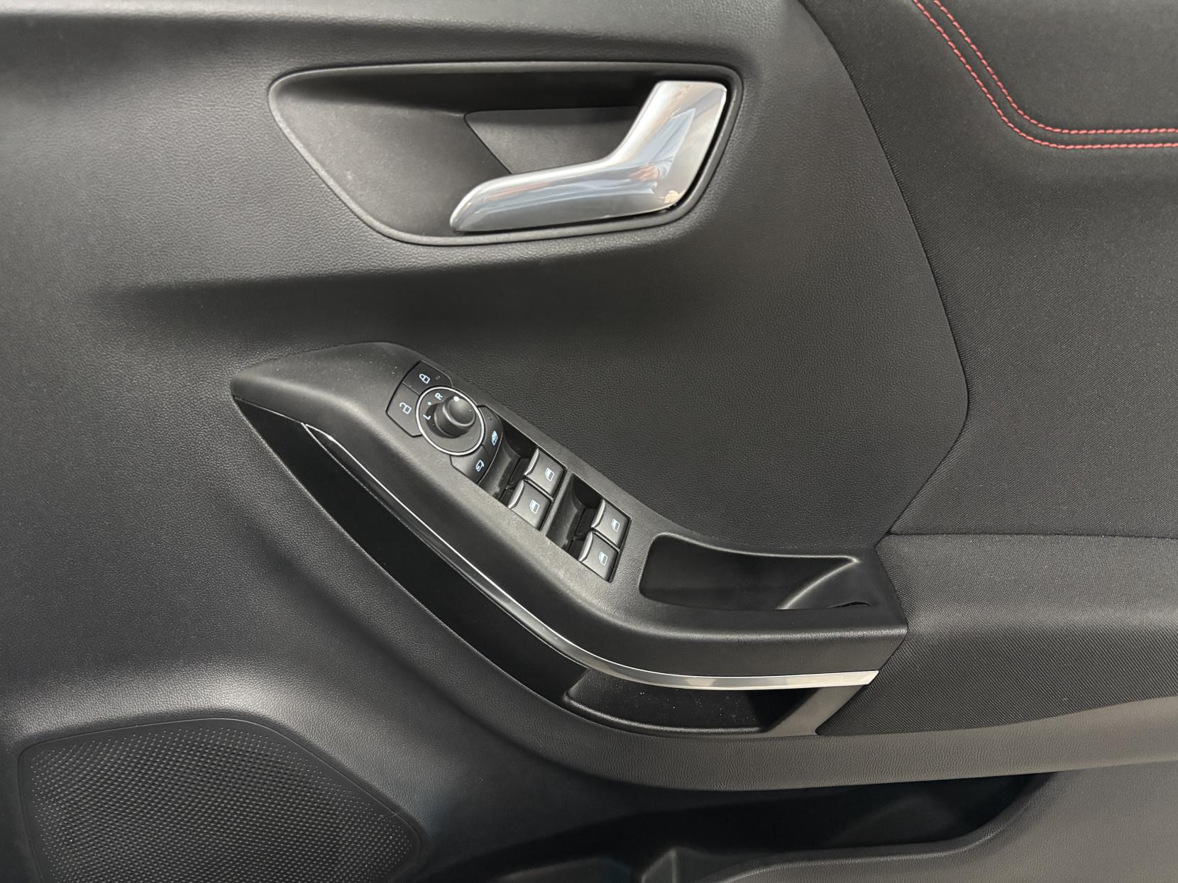 Ford Puma 1.0T EcoBoost MHEV ST-Line SUV 5dr Petrol Hybrid Manual Euro 6 (s/s) (125 ps)