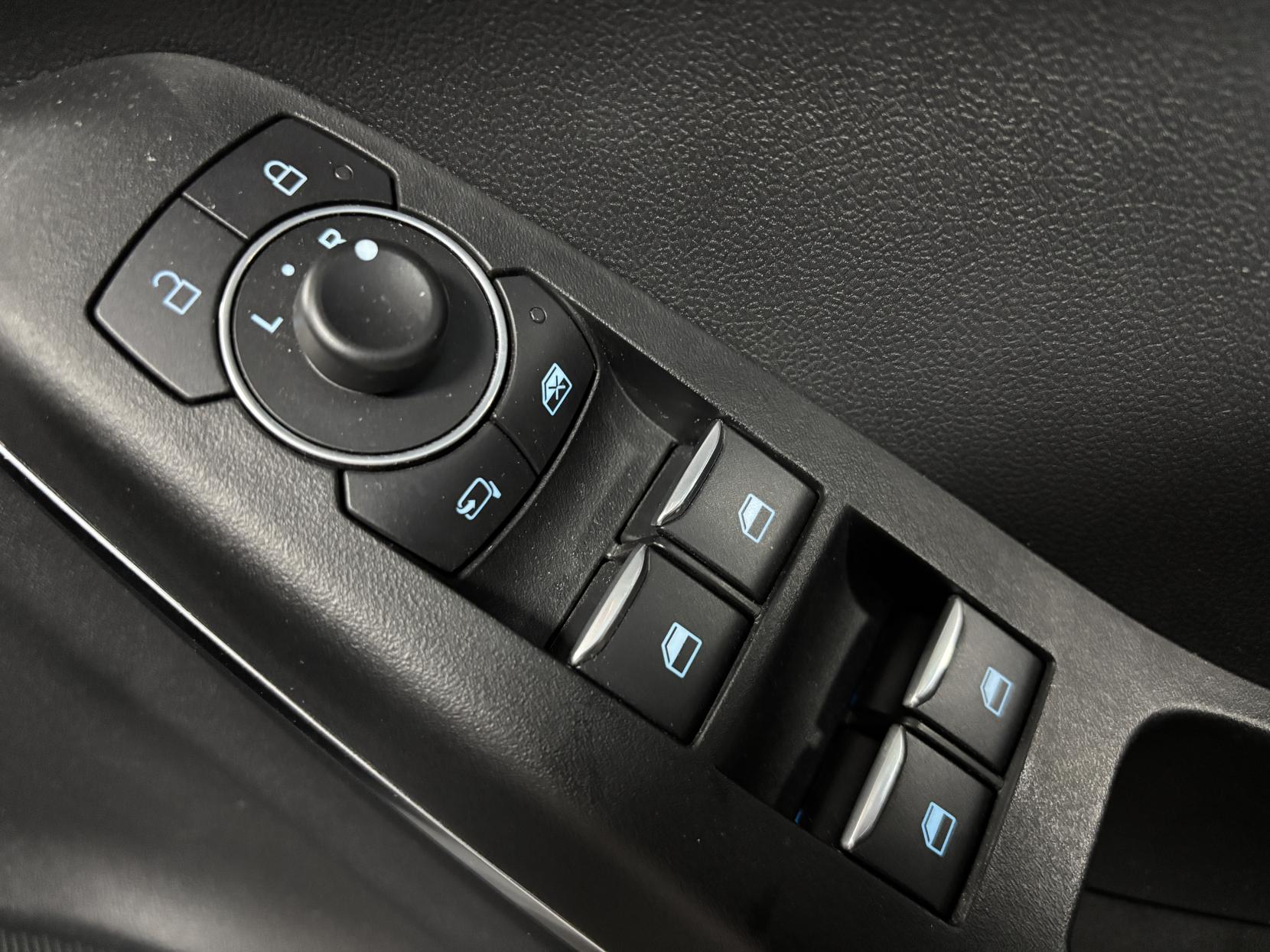 Ford Puma 1.0T EcoBoost MHEV ST-Line SUV 5dr Petrol Hybrid Manual Euro 6 (s/s) (125 ps)